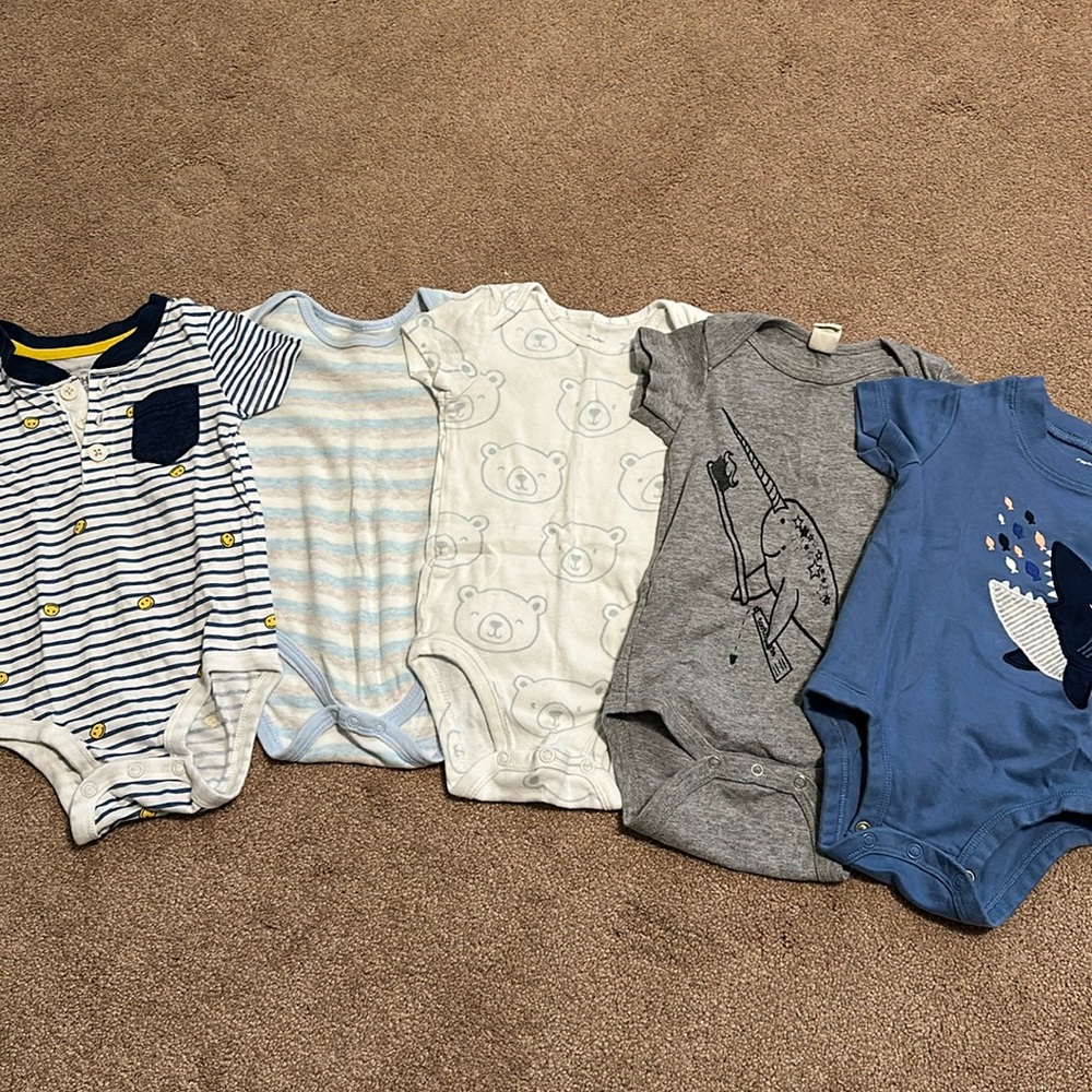 Assorted 3-6month short sleeve bodysuits